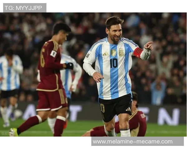 足球百大球星第一位荣耀诞生谁能超越梅西成为历史最佳球员之争